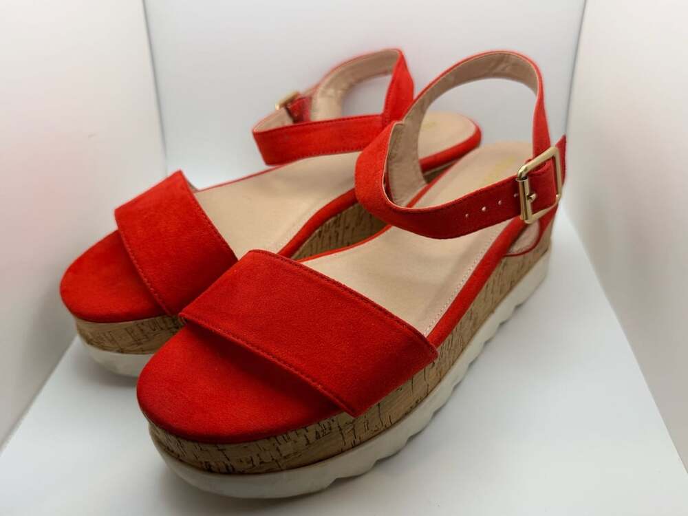 Madden Girl Sabrina Red Suede Platform Wedge Sandals Size 9M
